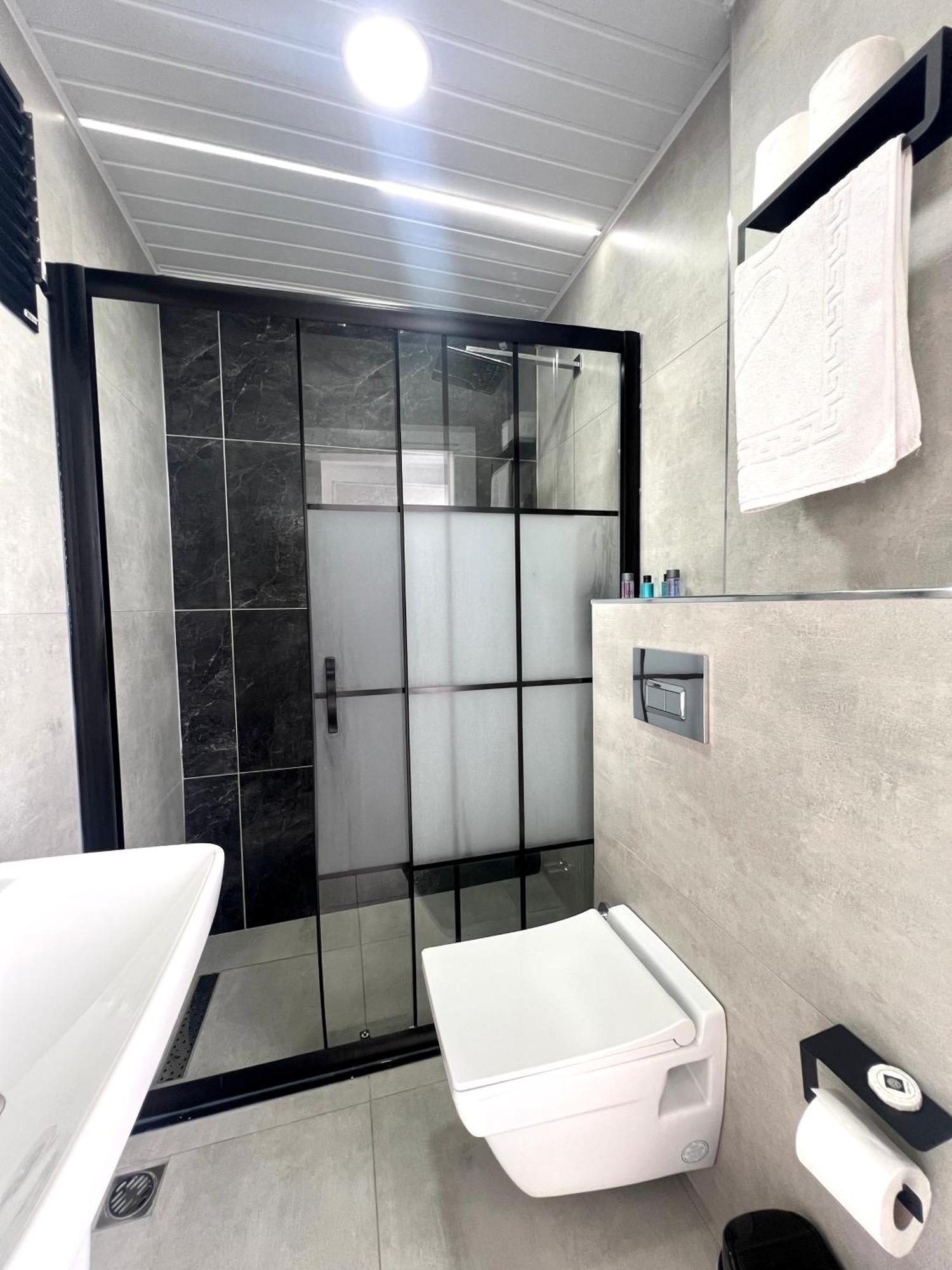 Erdemli Hotel Angel Beach - Kizkalesi Mersin מראה חיצוני תמונה